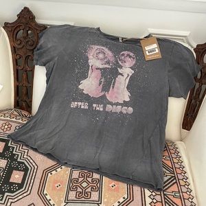 SOLD!! NWT Magnolia Pearl ‘After the Disco’ tee✨